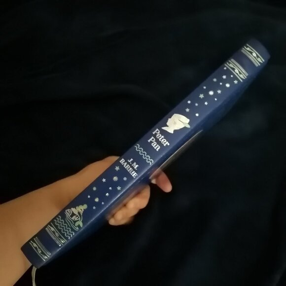 Peter Pan, by J.M. Barrie-- Gorgeous Keepsake Collector's Edition! - Picture 4 of 11